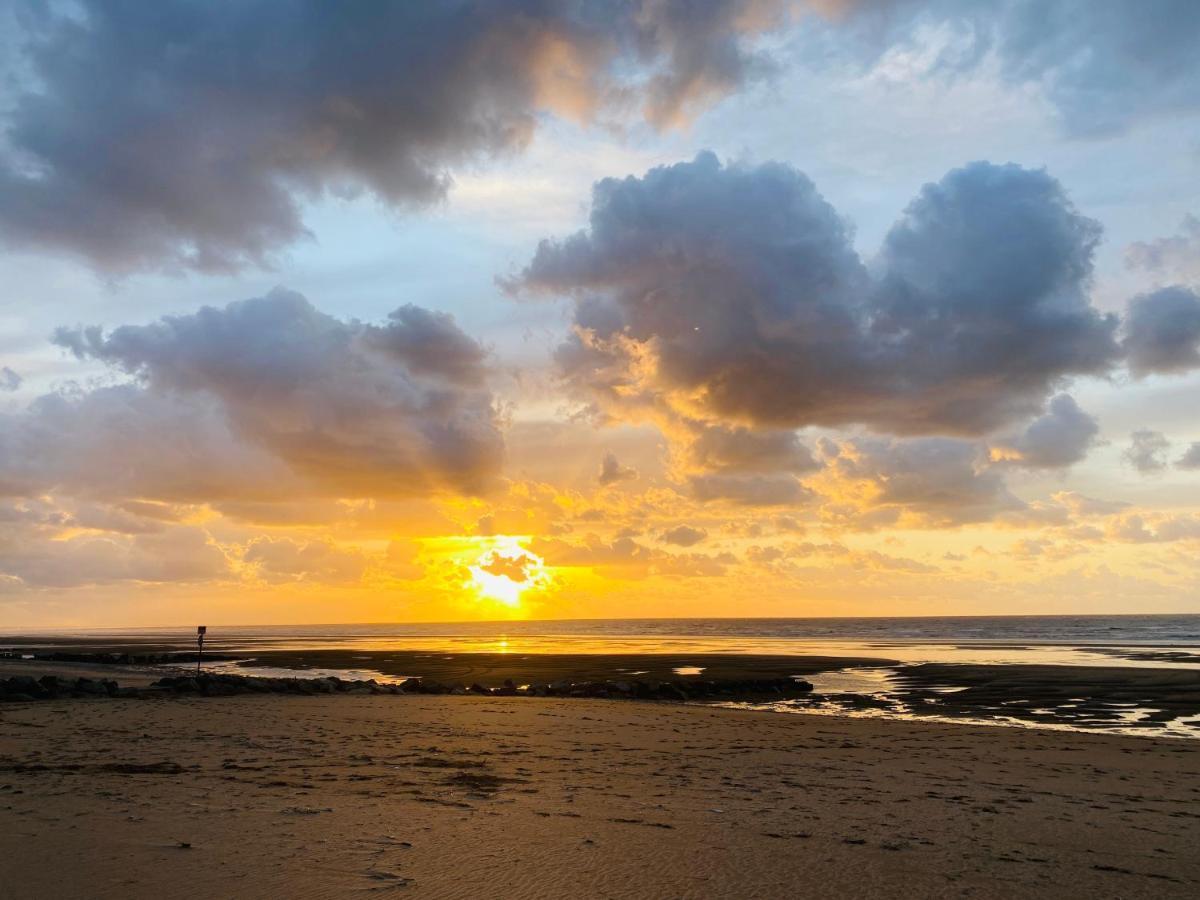 La Petite Marjolaine A 3Min A Pied De La Plage Daire Merville-Franceville-Plage Dış mekan fotoğraf